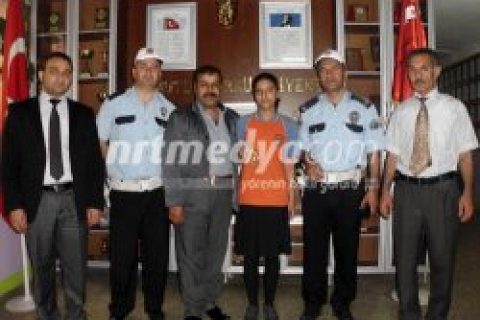 4. Öğrencinin Ödülü Eyselliler Derneğinden