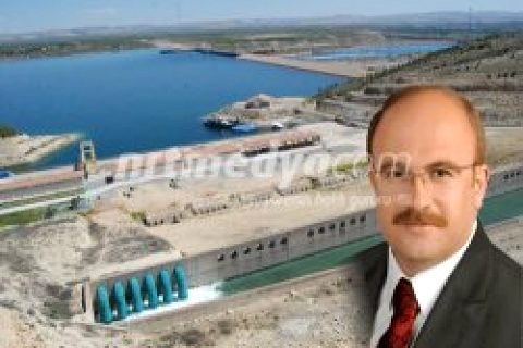 Sulama kanalı yapıldı, barak suya kavuştu