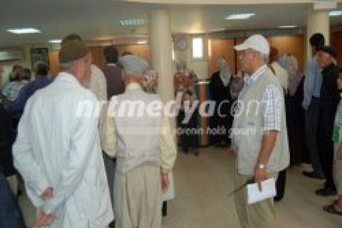 Banka Önünde Parasını Çaldırdı