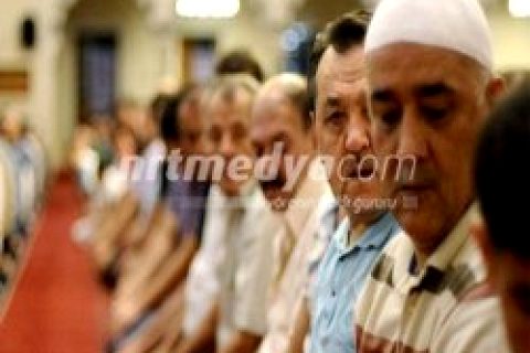 İlk Teravih Namazı Bugün
