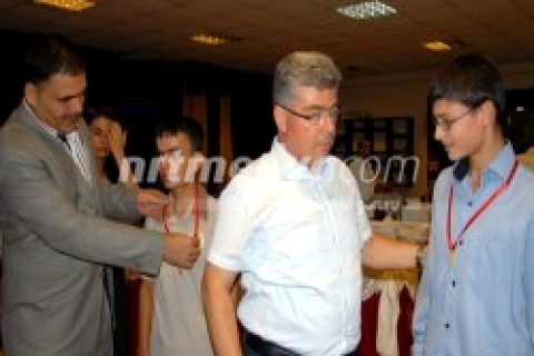 Video:   NİZİP TİCARET ODASI'NDAN BAŞARILI ÖĞRENCİLERE ÖDÜL