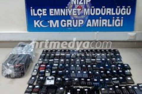 Nizip'te Kaçak Cep Telefonu Operasyonu