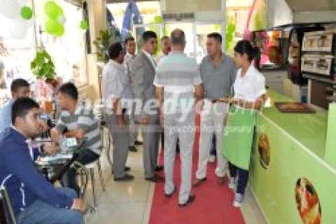 Pizza palas hizmete girdi