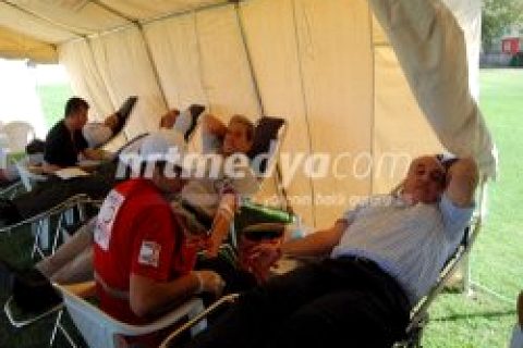 Nizip'te Kan Bağışı Kampanyası Düzenlendi