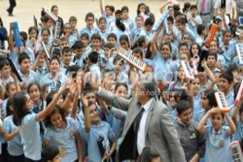 Adile Altınbaş Ortaokulu Giuness Rekorlar Kitabında