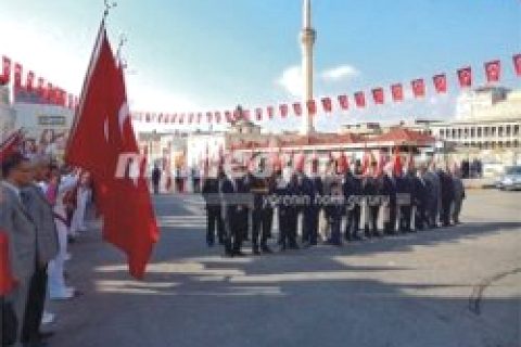 29 ekim çelenk sunma töreni