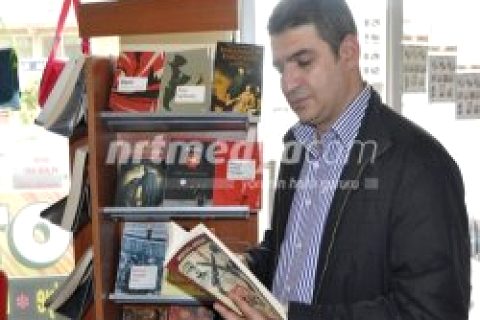 Kitap Okumuyoruz!