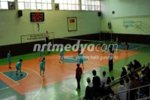 Nizip'te Okul Sporları