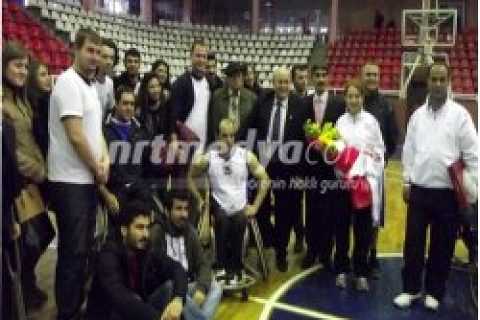 Nizip Engelliler Spor Kulübü'nden Destek