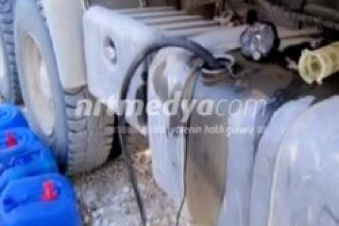TIR Depolarından Akaryakıt Hortumluyorlardı!