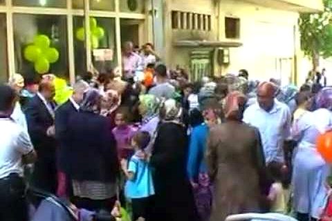 Video: Gaziantep Milletvekili Mehmet SARI Nizip Sevgi Mağazası Açılışı..mp4