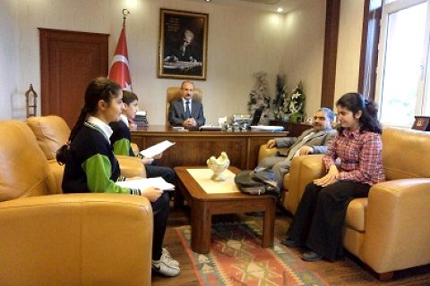 Nizip  Kaymakamı Yaşar KARADENİZ,  Okul Dergisine Röportaj Verdi
