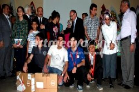 Nizip'teki başarılı öğrencilere ödül