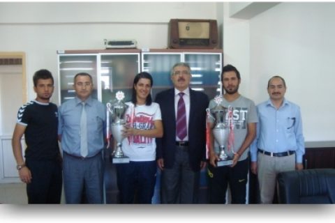Mehmet Akif Ersoy Halk Eğitim Hokey Takımı