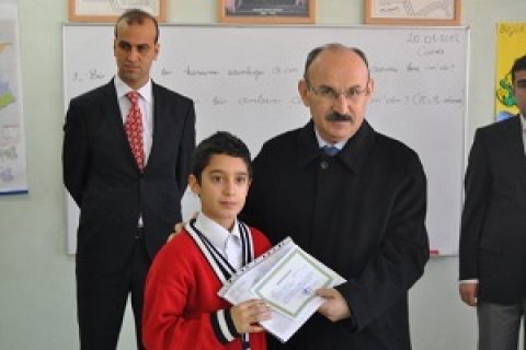 Kaymakam Yaşar KARADENİZ Sekili İlkokulunda Öğrencilere Karnelerini Dağıttı