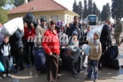 Suriyeli Türkmenler Viranşehir'e gönderildi