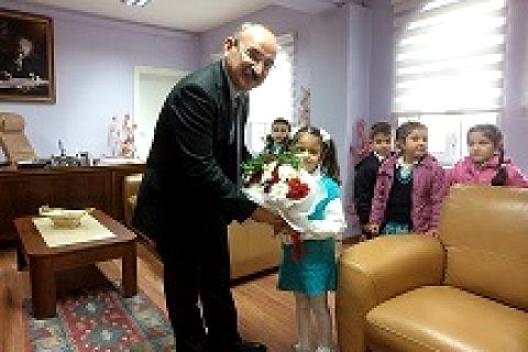 Mehmet Niyazi Marufoğlu İlk Okulu 1-C sınıfı öğrencilerinden Kaymakam Yaşar KARADENİZ