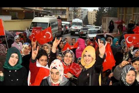 Video: Ömer Yilmaz Mhp Nizip Belediye Başkan Adayi  Süper Rap Destek
