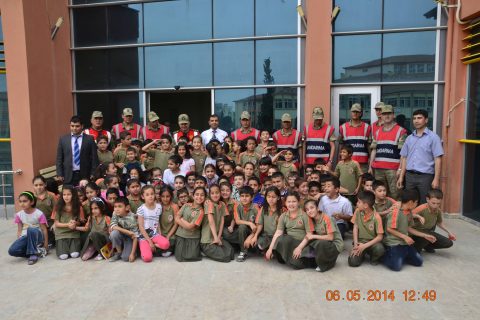 Köy Okulu Öğrencilerine Sinema Jandarmadan