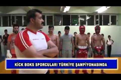 Kick boks sporcuları türkiye şampiyonasında