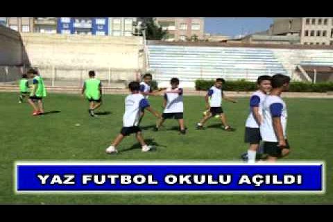 Yaz futbol okulu açıldı