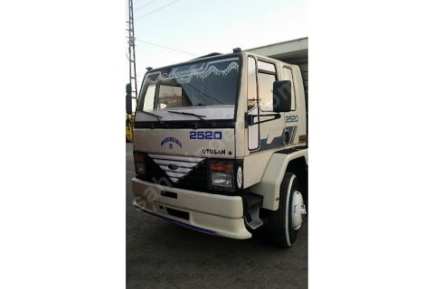 Fırat oto galerıden 1,sınıf 1996 model fort carco