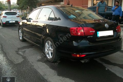 öztaşlardan 1.4 benzinli jetta comfortline 7.800 km de hatasız