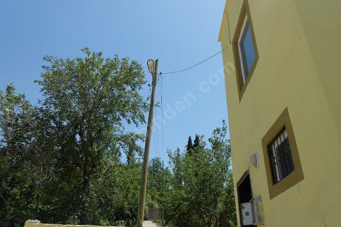 Bag evi içerisinde 2 katlı ev ve eşya ile birlikte