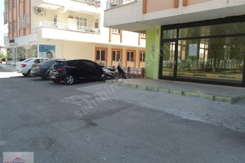 Ulu gayrimenkul'den kaymakam evinin yan tarafında satlık dükkan