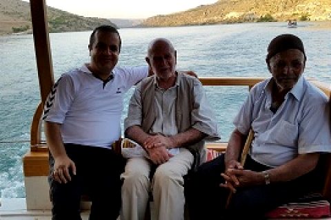 Nizip Huzur Evinde kalan yaşlılarımız Halfeti-Rumkale Tekne Turunda