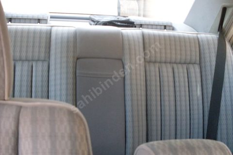 SAHİBİNDEN SATILIK ORJINAL MERCEDES 200 E TR'de TEK