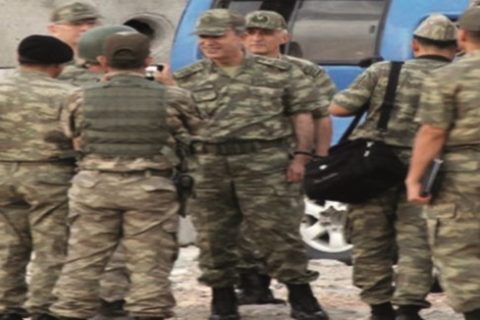 Kara Kuvvetleri Komutanı Suriye sınırında