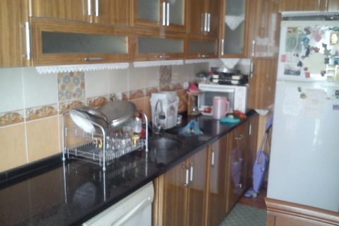 Acil satılık daire  150 METREKARE. 3+1