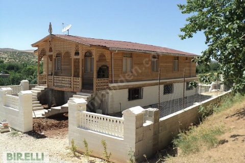 Nizip te satılık bağ evi