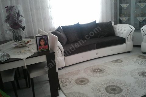 Öğretmenden iki katlı müstakil ev