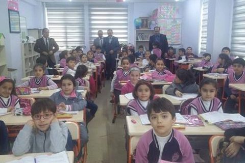 Ilçe milli eğitim müdür vekili yahya kemal karaoğlan ve ilçe milli eğitim şube müdürü