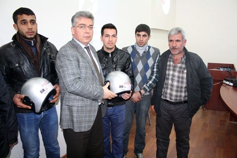 NTO’ nun Sponsor olduğu “Bir Kask Bir Can” Projesi Kapsamında Kask Dağıtım Töreni düz