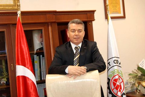 Mehmet Özyurt 14 Mart Tıp Bayramı dolayısıyla mesaj yayınladı.