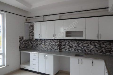 Safir, den satlık ve takaslık daireler