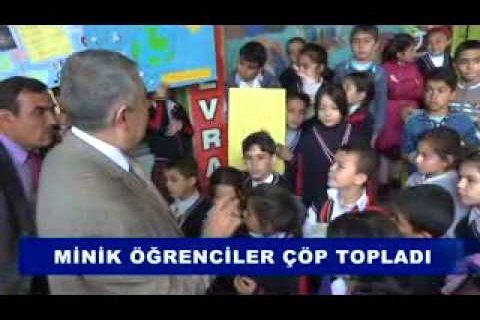 Minik öğrenciler çöp topladı
