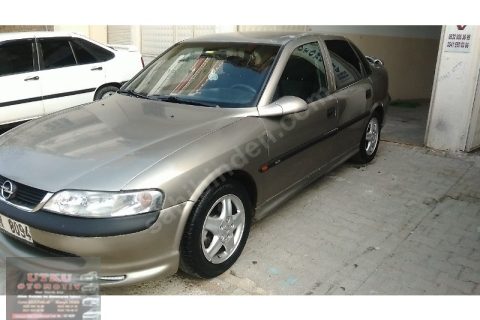 Sahıbınden satılık 97 model opel vectra gls klıma abs