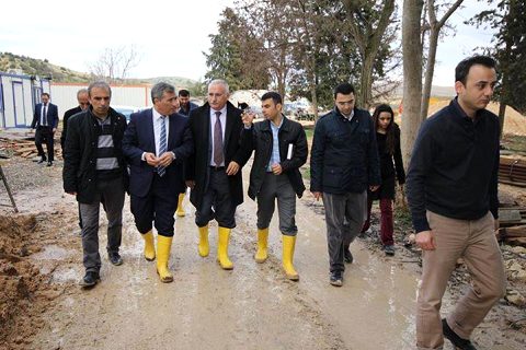 Gaziantep Büyükşehir Belediye Başkan vekili Latif Karadağ Karpuzatanı Ziyaret etti