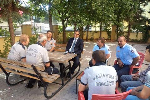 Nizip Kaymakamı Sayın Harun SARIFAKIOĞULLARI, Nizip İtfaiye Müdürlüğünü ziyaret etti.