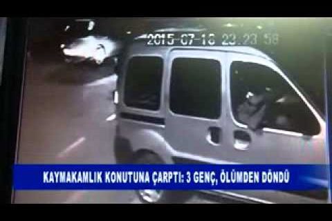 Kaymakamlik konutuna çarpti 3 genç ölümden döndü