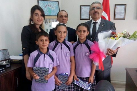 Akçakent ortaokulu öğrenci ve öğretmenleri ilçe milli eğitim müdürlüğünü ziyaret etti