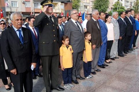 Ilköğretim haftasi törenlerle kutlandi
