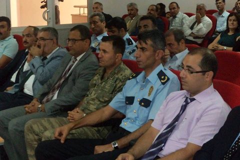 Nizip Mehmet Akif Ersoy Halk Eğitim Merkezinde Güvenli okul toplantısı yapıldı.