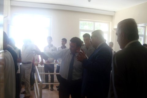 Ilçe milli eğitim müdürümüz pansiyonda kalan öğrencileri ziyaret etti.