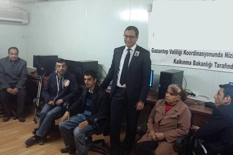 Nizip Kaymakamı Harun SARIFAKIOĞULLARI, "Dijital Pazarlama ve E-Ticaret Eğitimini" zi