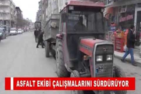 Asfalt ekibi çalişmalarini sürdürüyor
